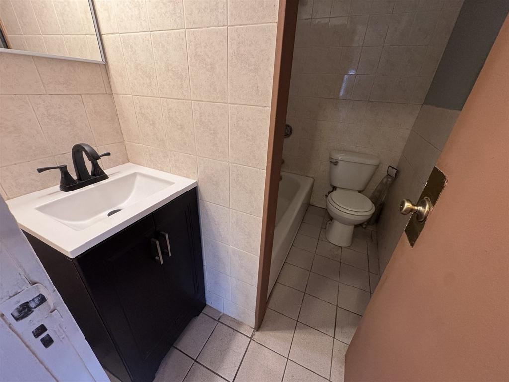 43 Cheney St #3 - Photo 6 of 16