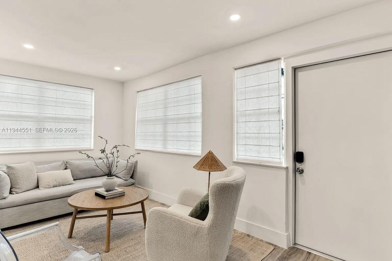 1237 Nw 33rd Ave #1 - Photo 2 of 22