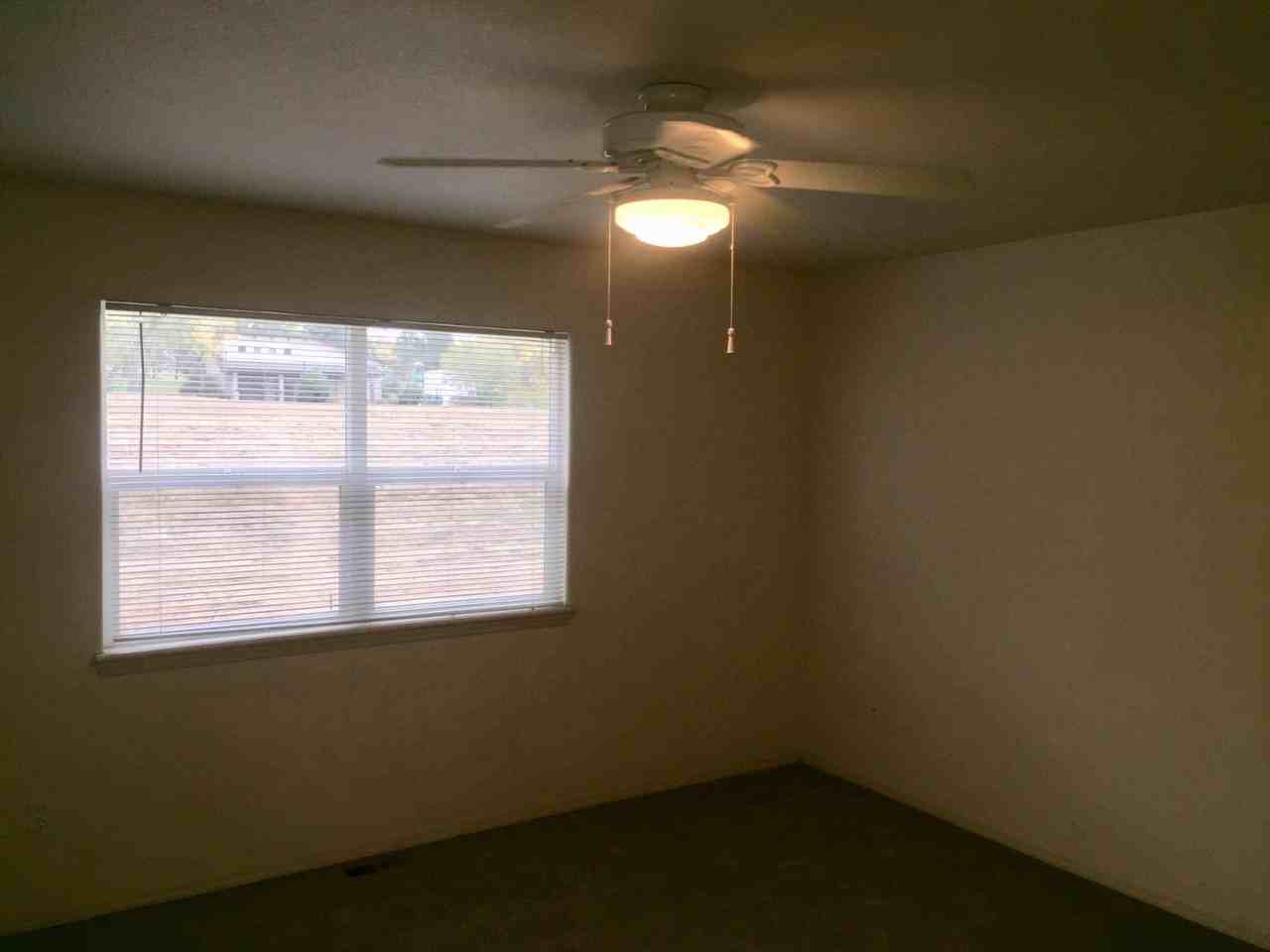 1258 Nichols Blvd - Photo 7 of 13