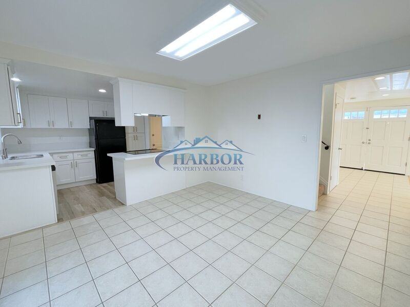 1107 Opal St #A - Photo 4 of 21