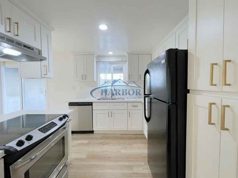 1107 Opal St #A - Photo 5 of 21