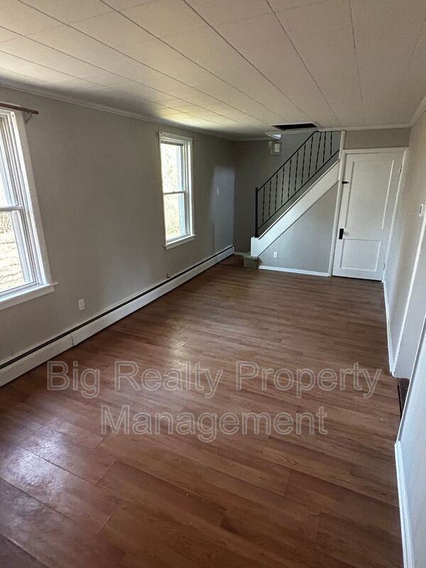 10 Boraten Rd #1 - Photo 2 of 11