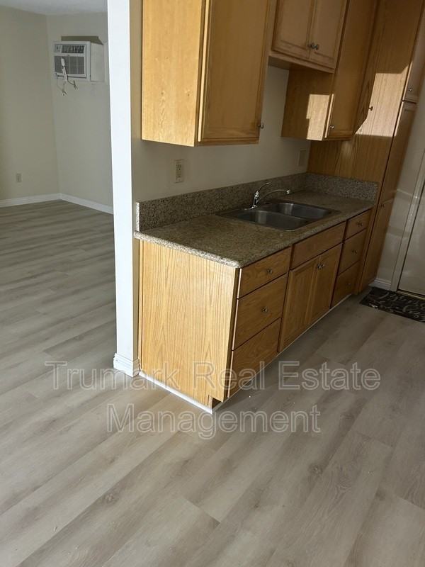 610 E Santa Anita Ave #B - Photo 7 of 7