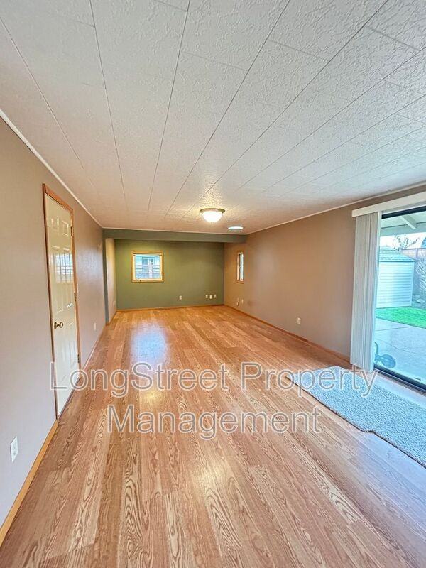 2917 Takena St Sw - Photo 4 of 31