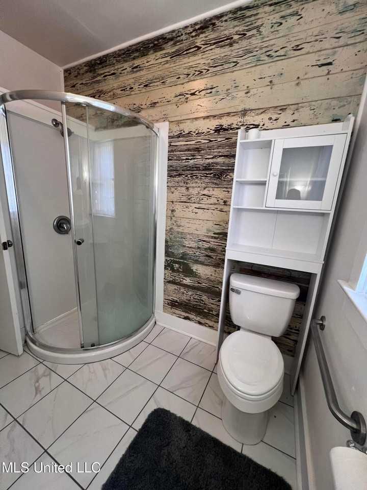 125 Saint Paul St - Photo 4 of 14