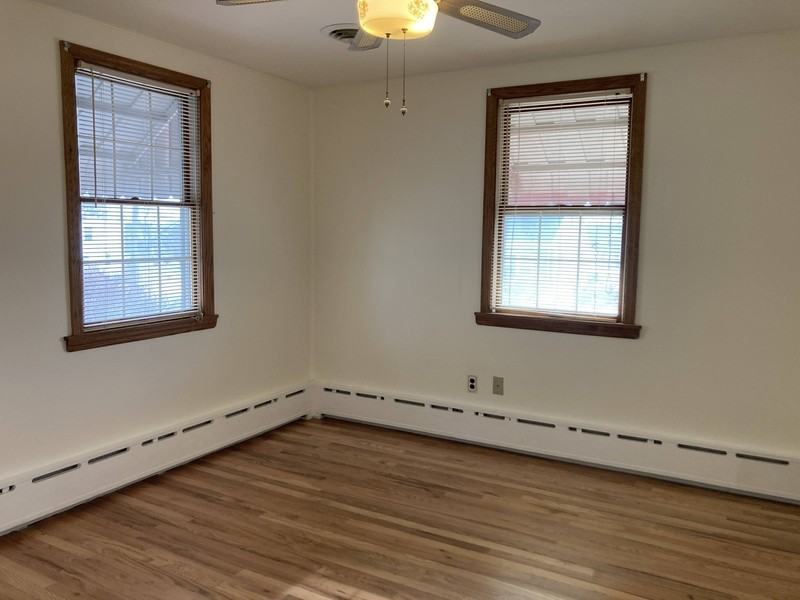 705 Fallon Ave - Photo 7 of 20