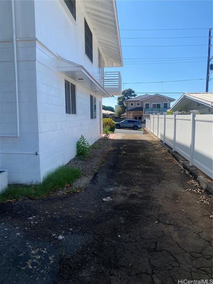 3216 Kaimuki Ave - Photo 7 of 25