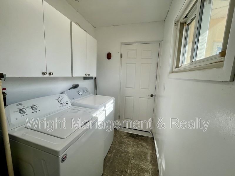 5254 Brody Blvd - Photo 5 of 19