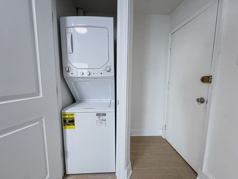 2039 Green St - Photo 7 of 18