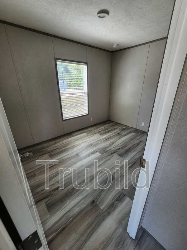 1000 Wave Ln - Photo 6 of 7