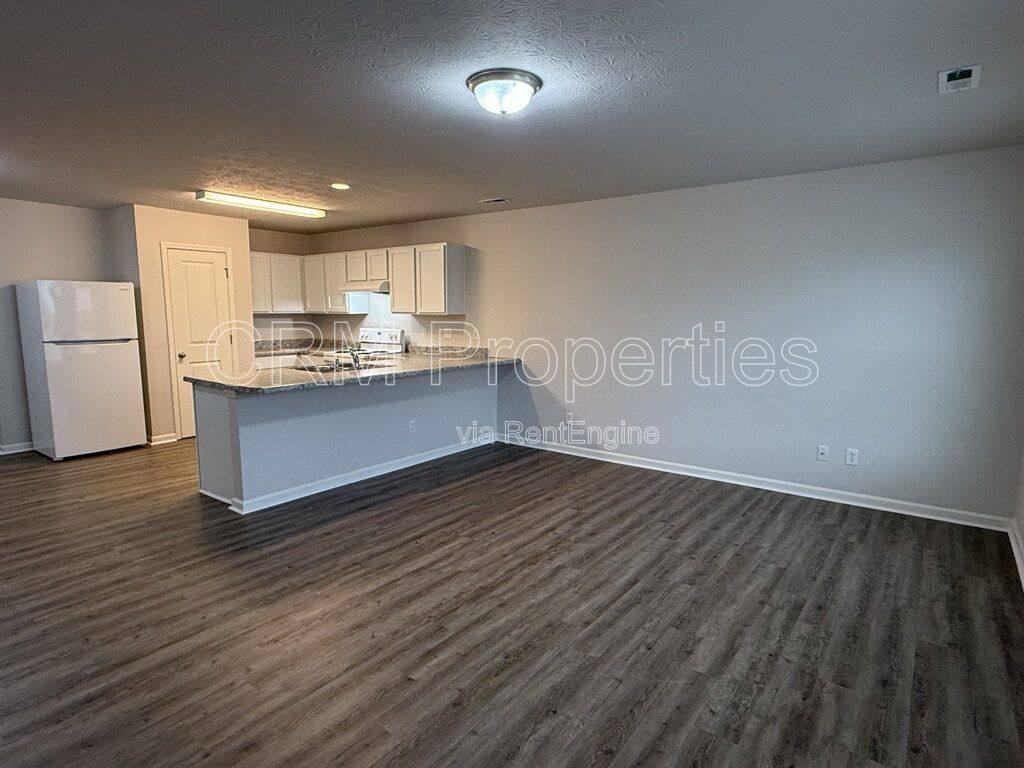 306 Shrack Ln - Photo 2 of 10