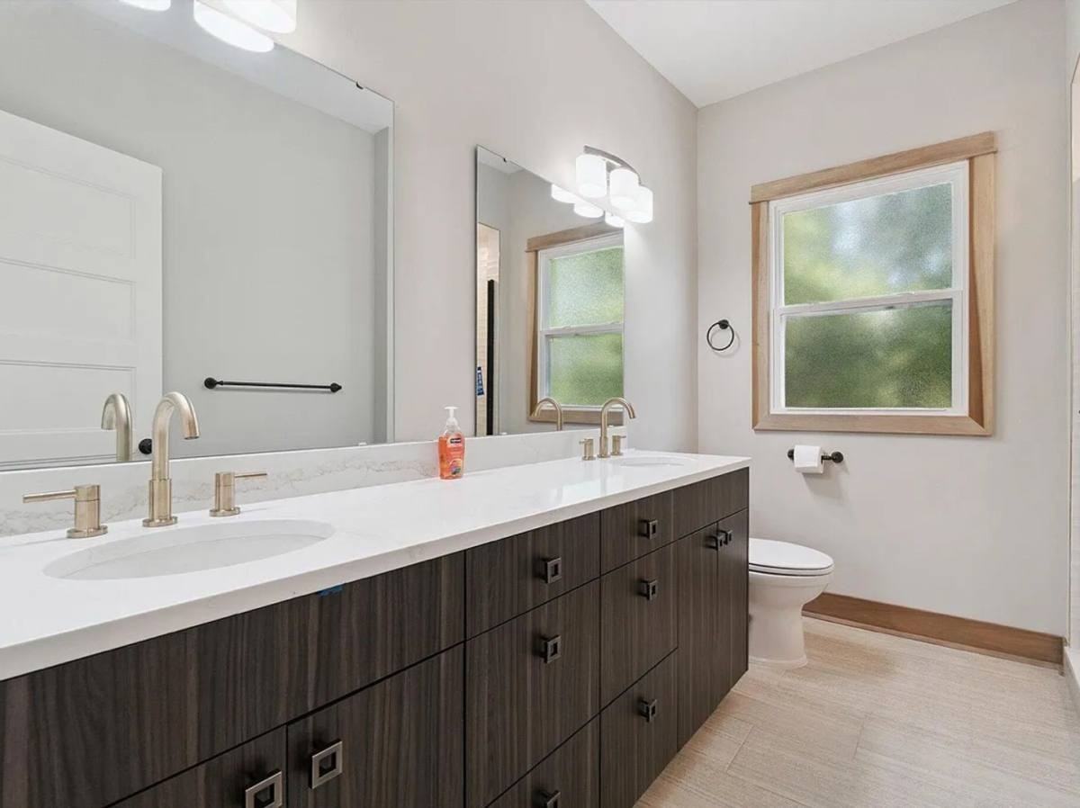 800 Douglas St Nw #B - Photo 6 of 10