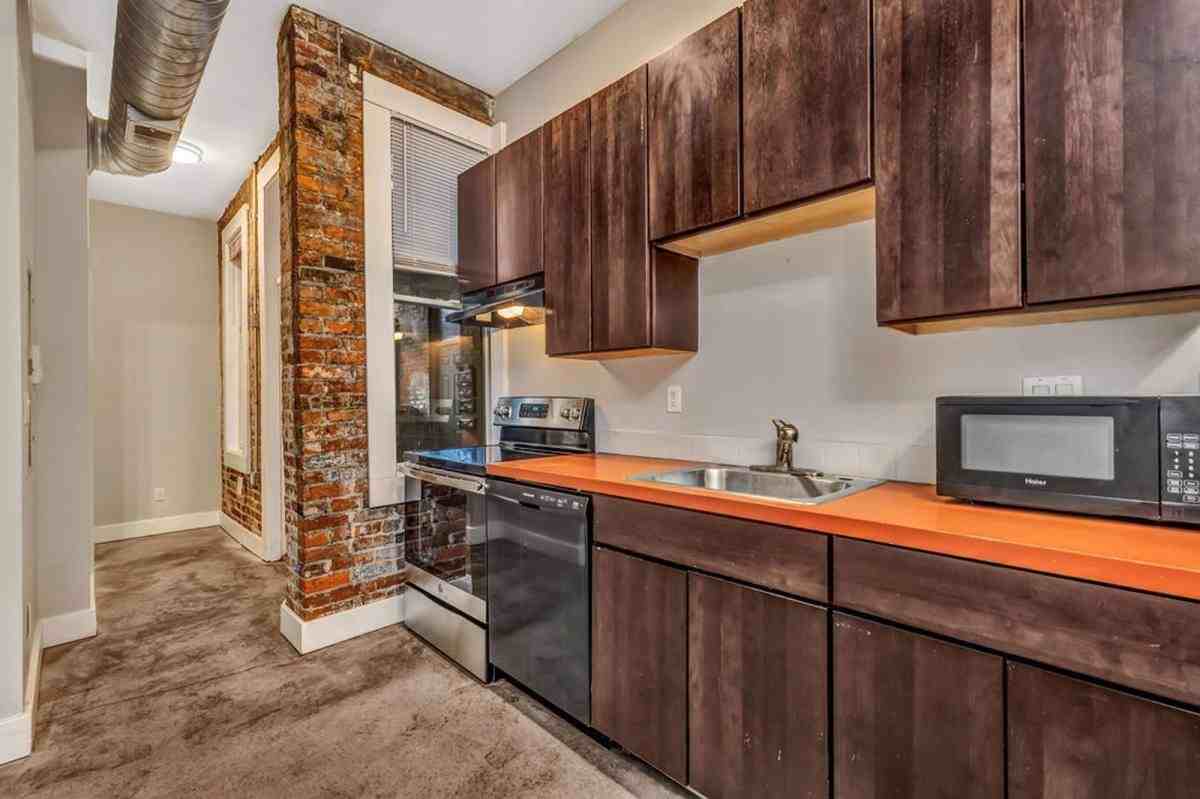 24 E 14th St #3 - Photo 4 of 10