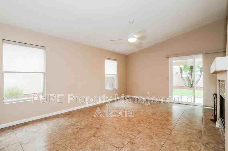 3009 E Woodland Dr - Photo 4 of 28