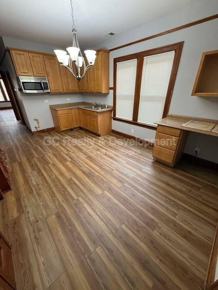 4342 S Whipple St #2 - Photo 2 of 10