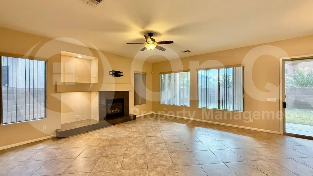 6417 W Lucia Dr - Photo 3 of 10