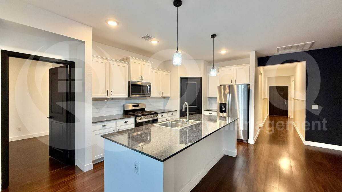 7003 E Ptarmigan Ct - Photo 3 of 10