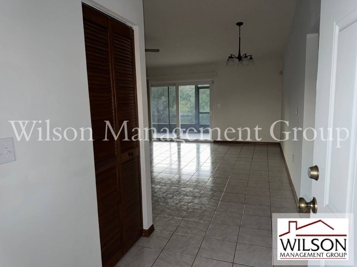 1420 Flamingo Dr - Photo 3 of 10