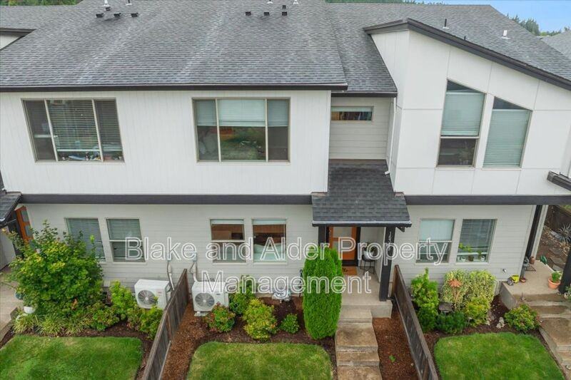 16349 Se Sunshower Pl - Photo 2 of 34