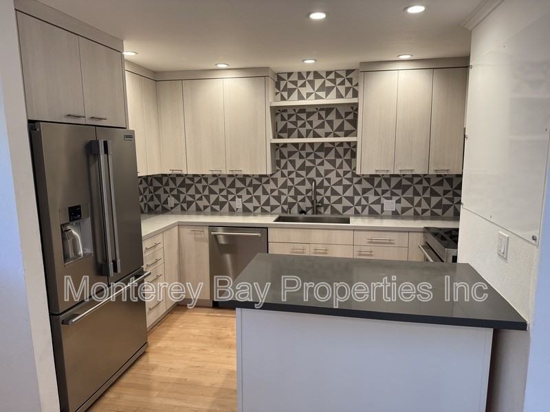 759 Ramona St - Photo 3 of 22