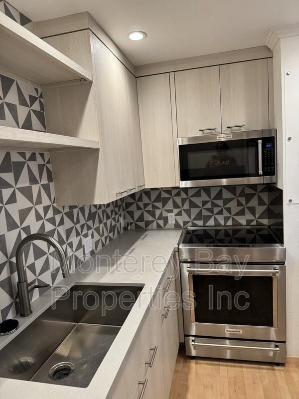 759 Ramona St - Photo 7 of 22