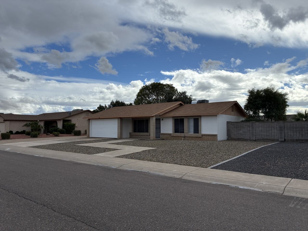 4831 W Juniper Ave - Photo 2 of 42