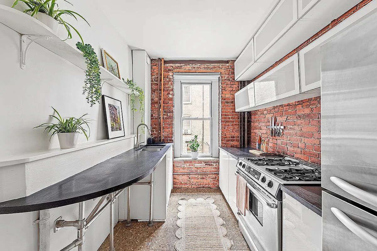 317 W 93rd St #1C - Photo 5 of 8