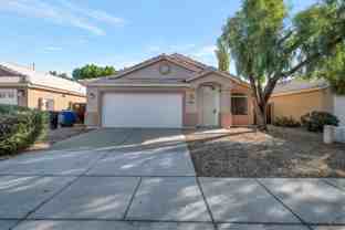 295 N Hudson Pl - Photo 1 of 1