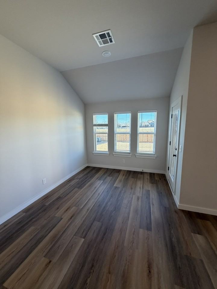 13436 S 72nd East Ave - Photo 3 of 13