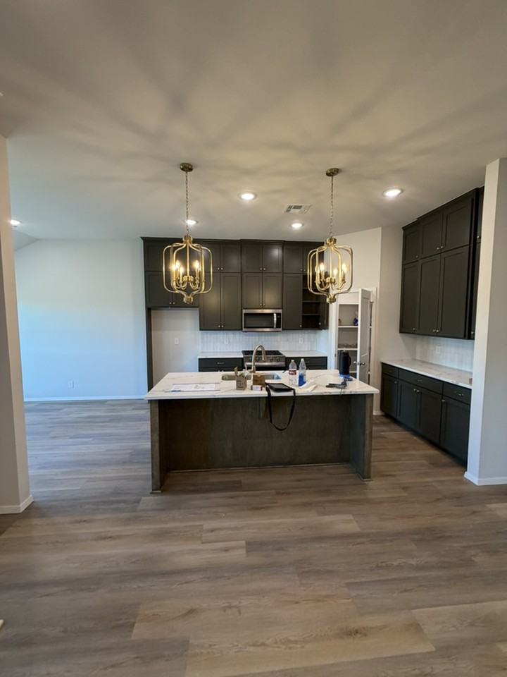 13451 S 72nd East Pl - Photo 2 of 11