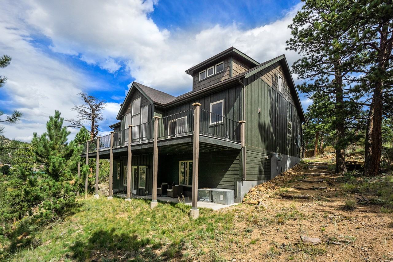 1355 Broadview Rd - Photo 2 of 26