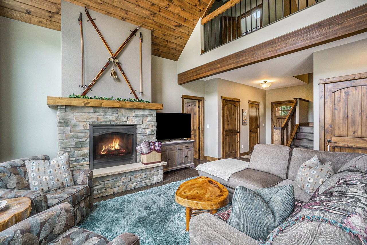 1355 Broadview Rd - Photo 6 of 26