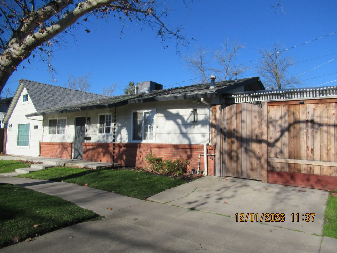 3547 P St - Photo 4 of 29