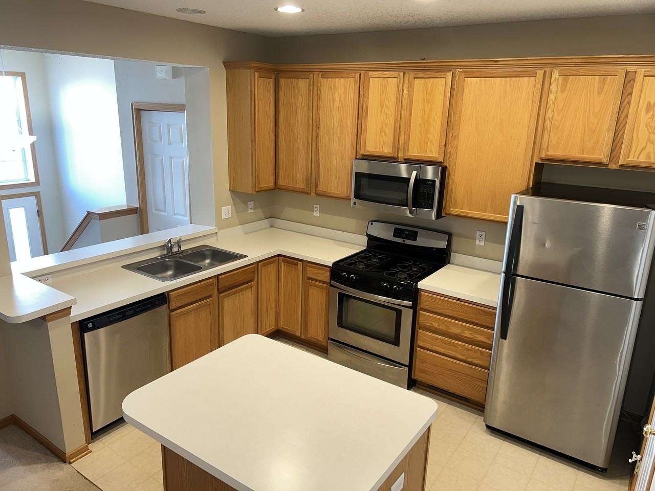 14492 Sumter Ave - Photo 2 of 10