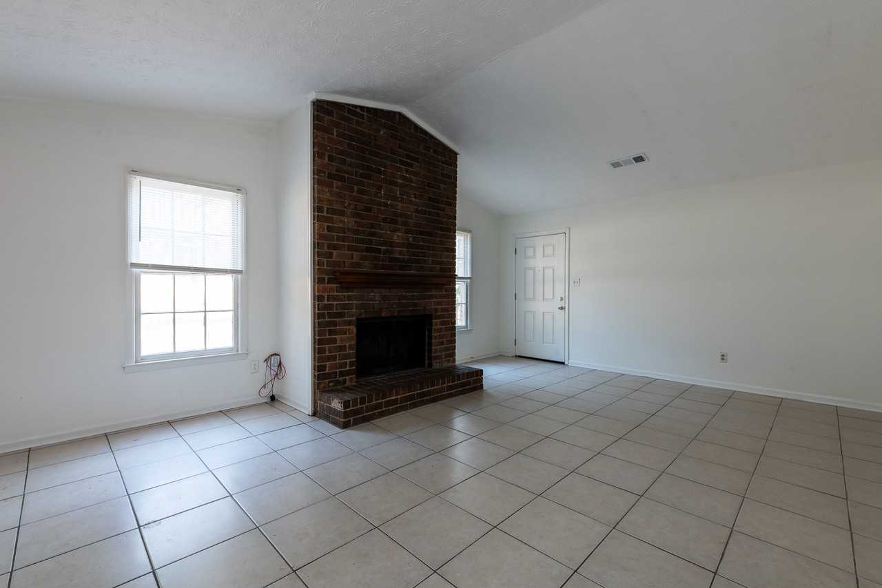 8173 Magnolia Dr - Photo 7 of 21