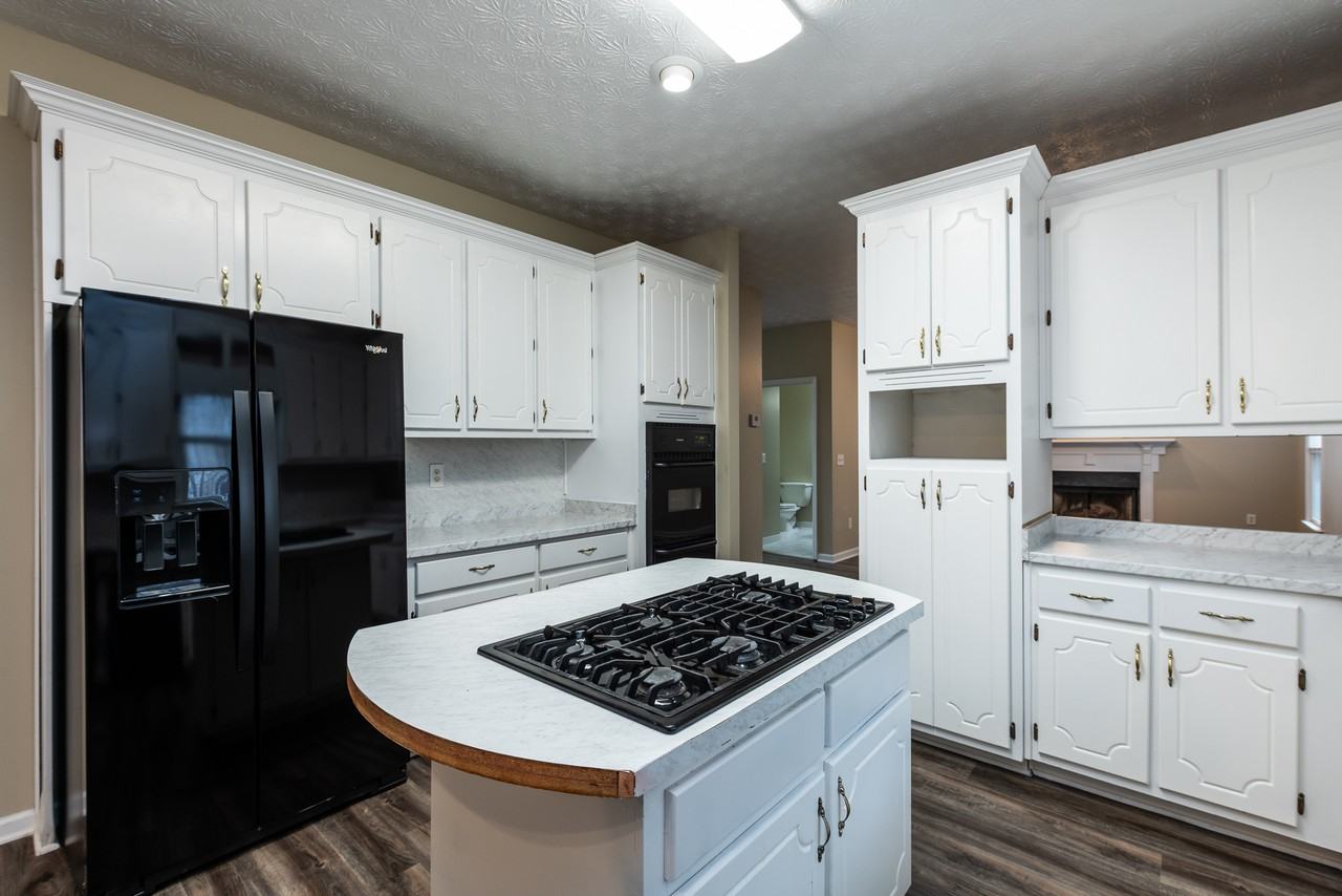 3213 Southridge - Photo 5 of 50