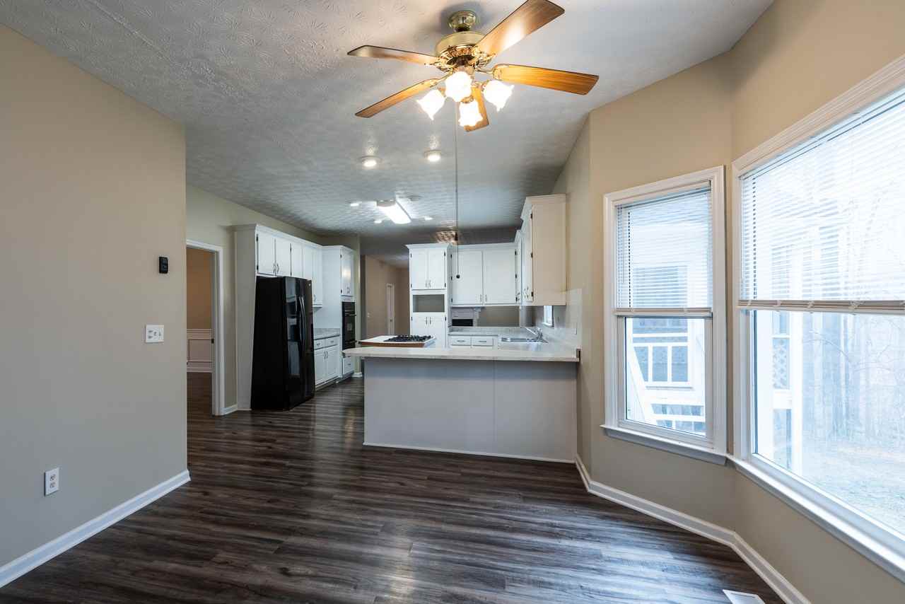 3213 Southridge - Photo 7 of 50