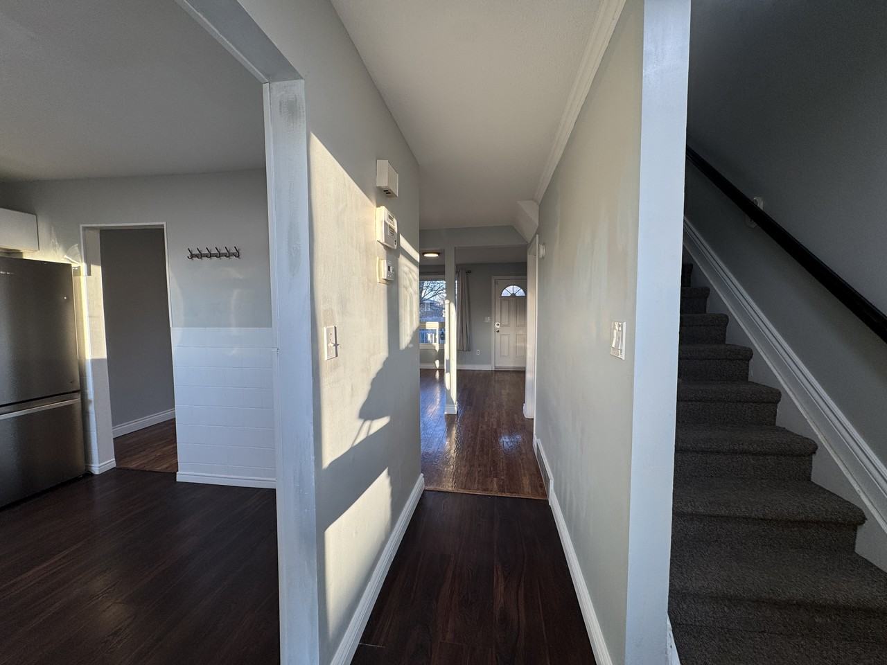 5521 Coronation Ave - Photo 2 of 45