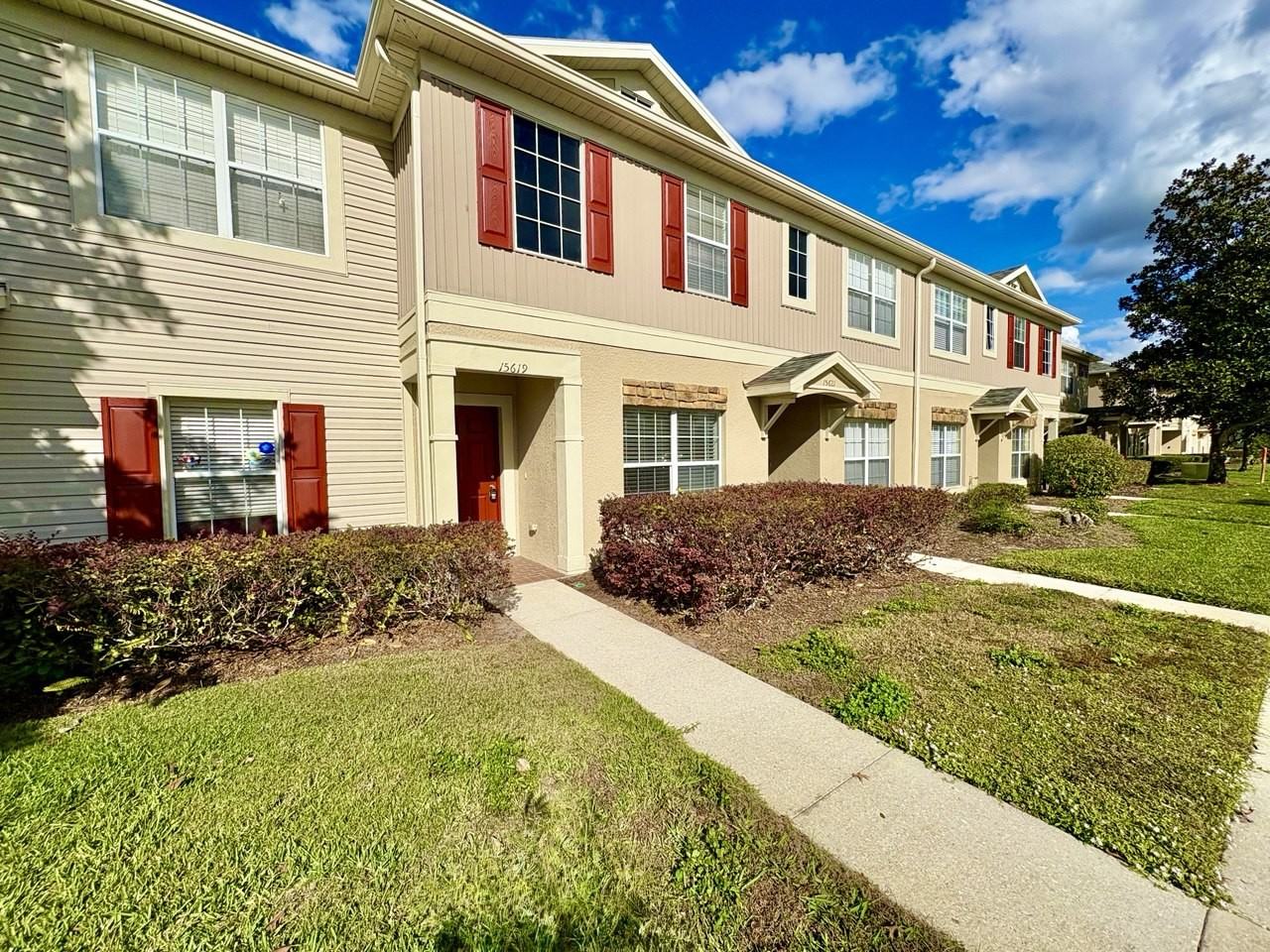 15619 Stable Run Dr - Photo 2 of 28