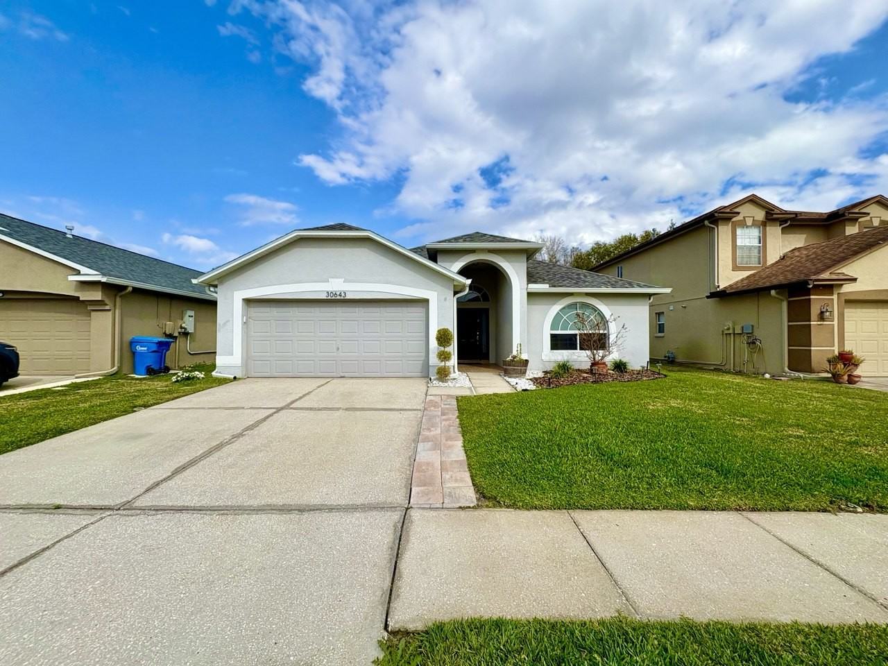 30643 Tremont Dr - Photo 2 of 28