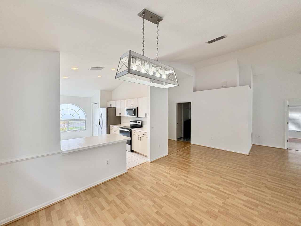 30643 Tremont Dr - Photo 5 of 28