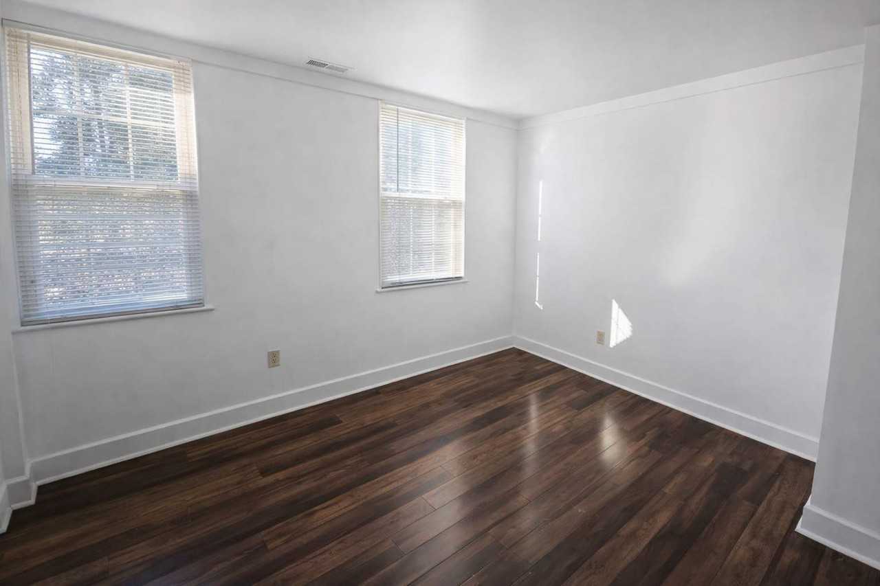 43 Bank Spring Ct - Photo 7 of 18