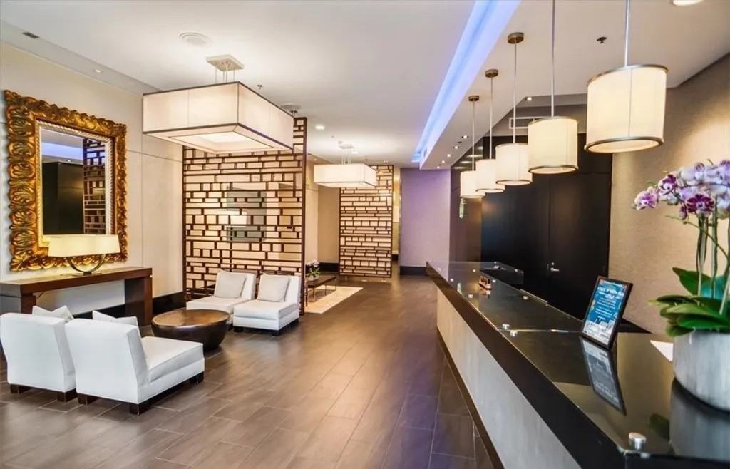 1100 S Hope St - Photo 2 of 14