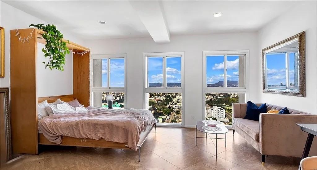 800 W 1St St - Photo 3 of 44