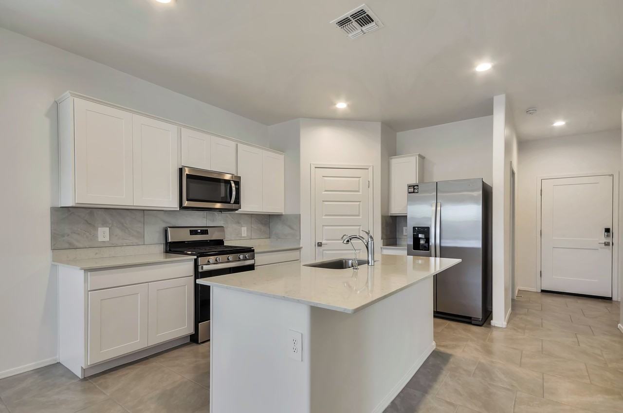 3559 N Kellen Canyon Ct - Photo 7 of 25