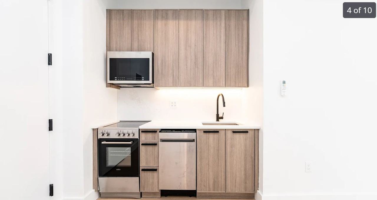 107 S 6Th St - Photo 3 of 9