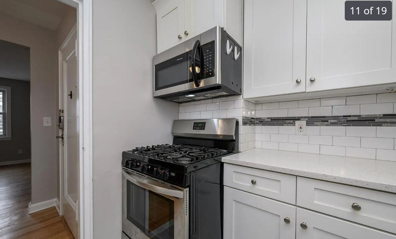 140 W Englewood Ave - Photo 4 of 6