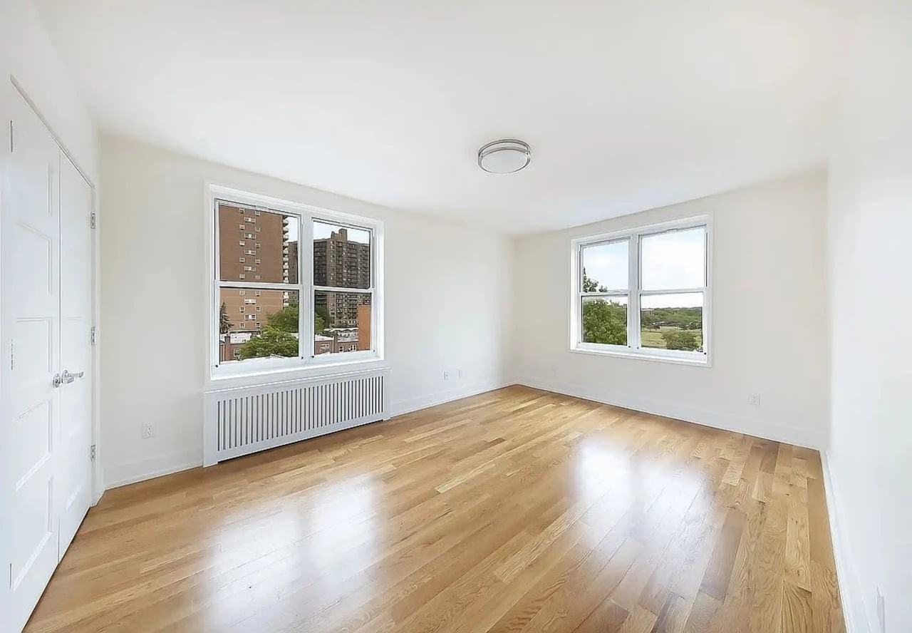 13604 Cherry Ave - Photo 6 of 9