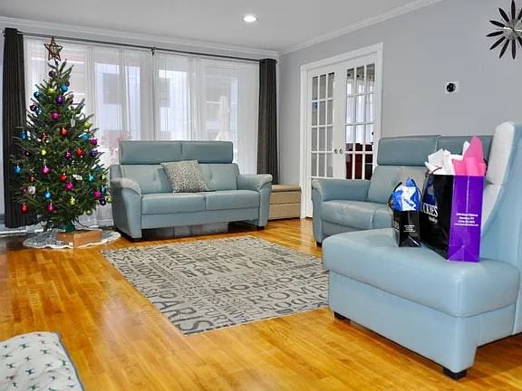 2072 Ocean Ave - Photo 2 of 6