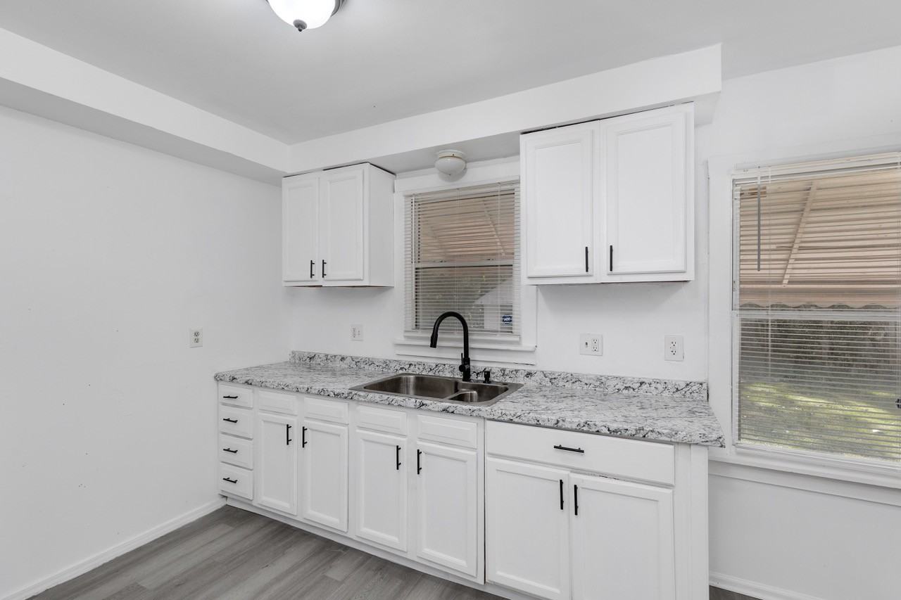 16680 Edmore Dr - Photo 6 of 14